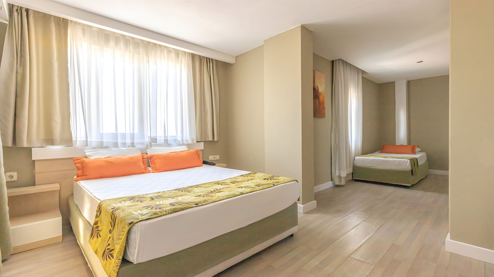 Akdora Elite Hotel & Spa All Inclusive — Hotel rooms in Side