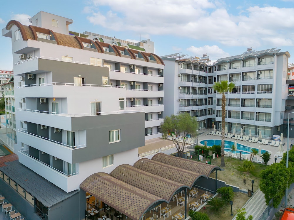 Akdora Elite Hotel & Spa All Inclusive — Hotel building in Side