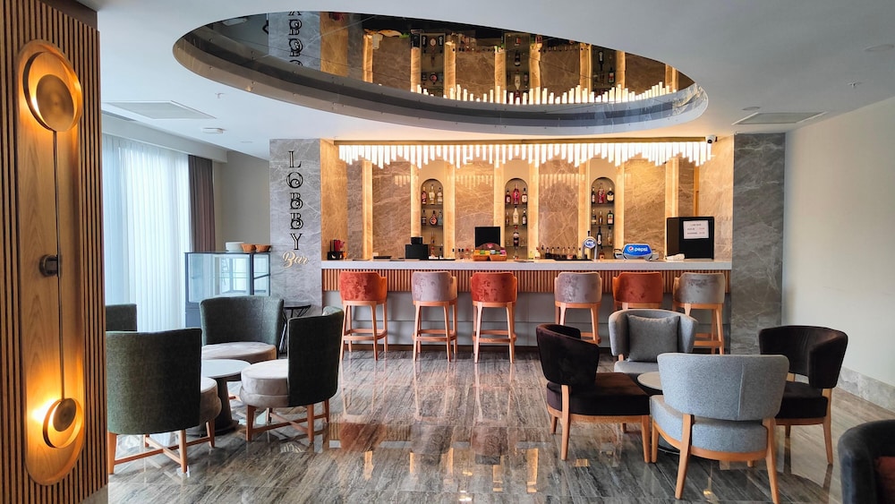 Side Zeugma Hotel — Restaurant & bars in Side