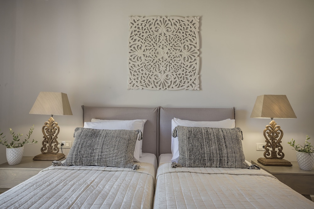 Makis Hotel Skala — Hotel rooms in Skala (Kefalonia), Ionian Islands