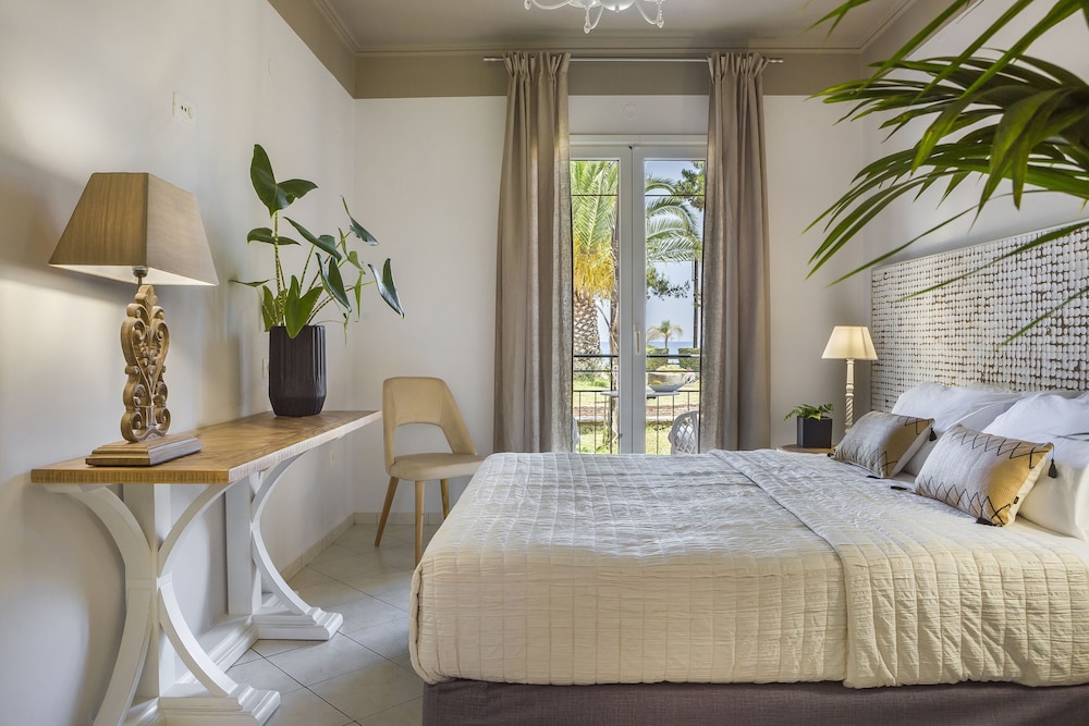 Makis Hotel Skala — Hotel rooms in Skala (Kefalonia), Ionian Islands