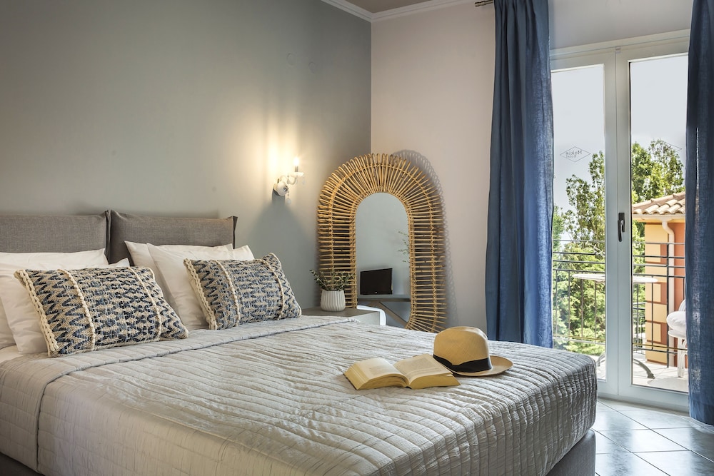Makis Hotel Skala — Hotel rooms in Skala (Kefalonia), Ionian Islands