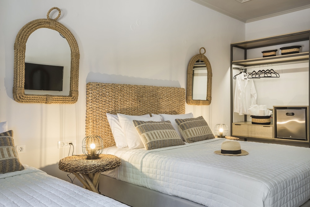 Makis Hotel Skala — Hotel rooms in Skala (Kefalonia), Ionian Islands