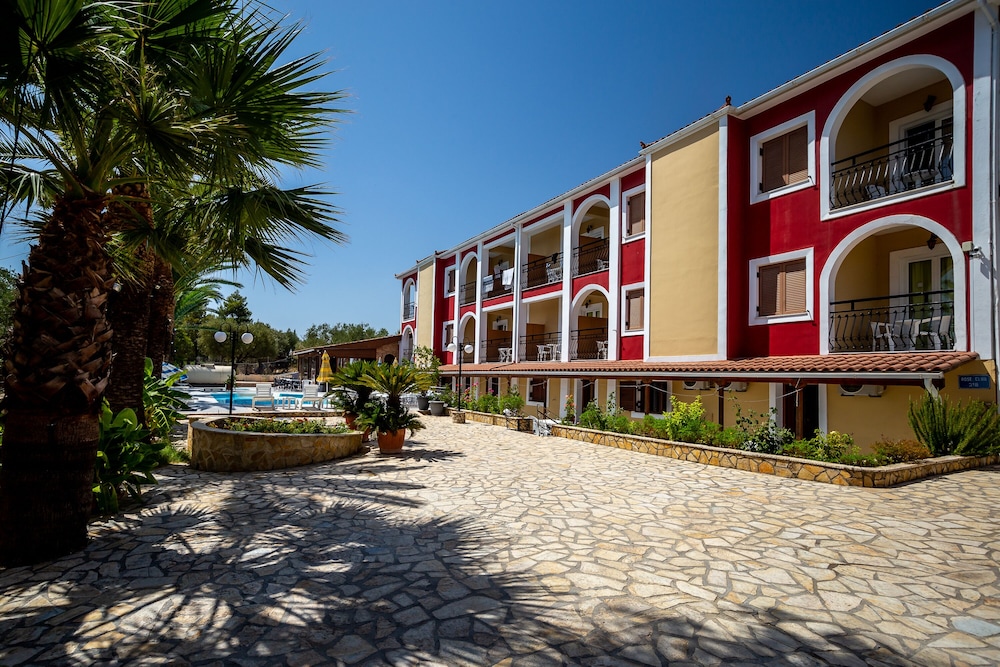 Roseclub Apartments — Hotel building in Laganas, Ionian Islands