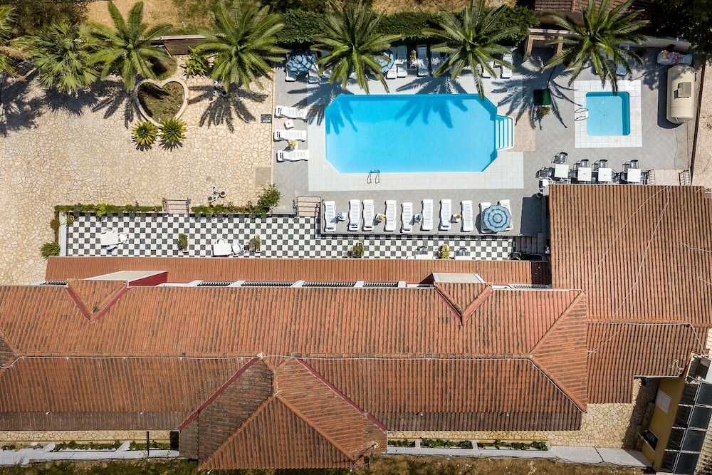 Roseclub Apartments — Hotel building in Laganas, Ionian Islands