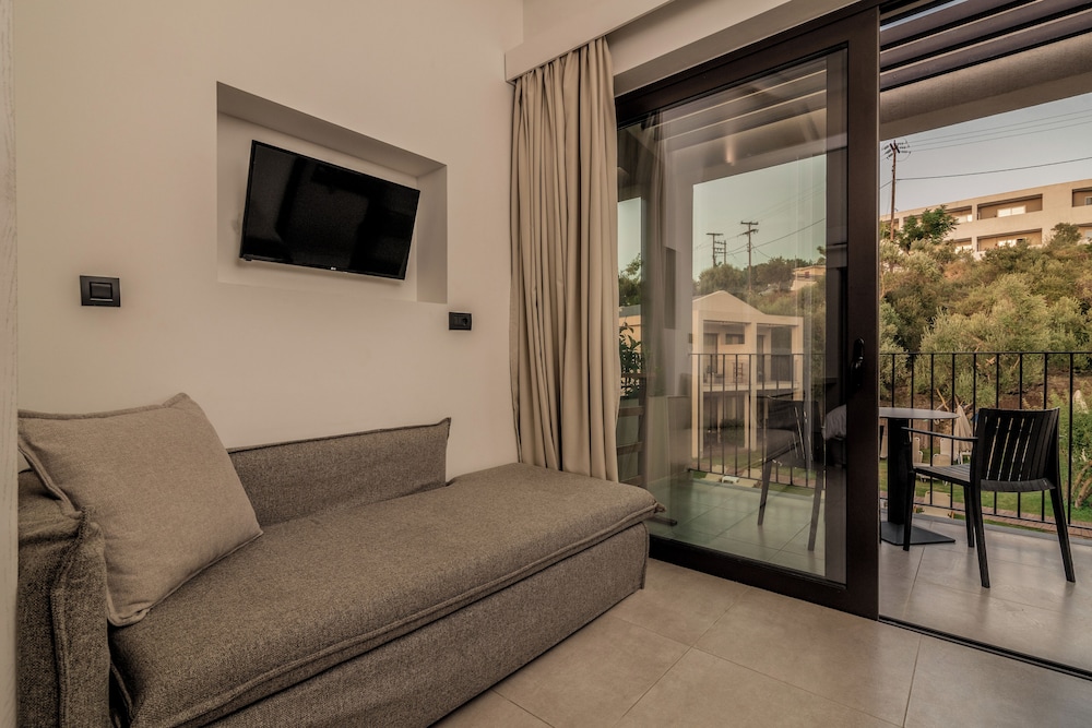 New Beach Hotel — Hotel rooms in Tsilivi, Ionian Islands
