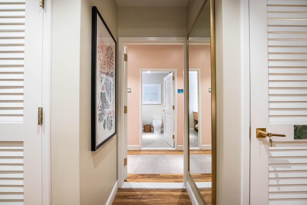 Embassy Suites By Hilton Orlando Sunset Walk — Hotel rooms in Kissimmee, Florida