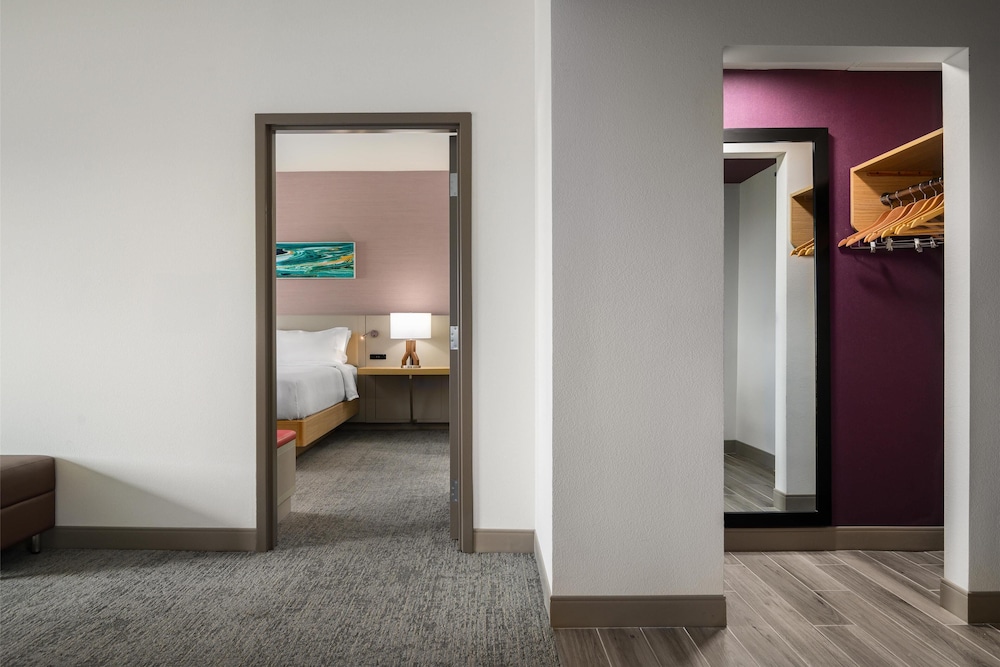 Hilton Garden Inn Millenia near Universal Orlando Resort — Hotel rooms in Orlando, Florida