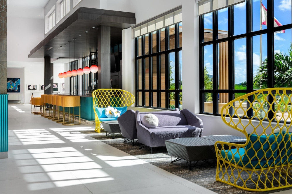 Hilton Garden Inn Millenia near Universal Orlando Resort — Restaurant & bars in Orlando, Florida