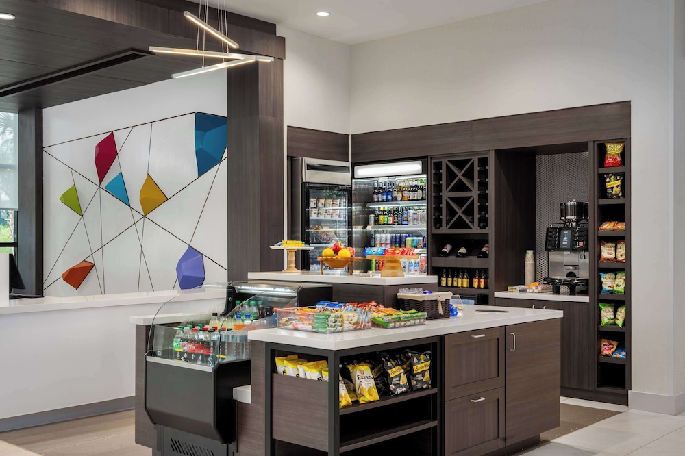 Hilton Garden Inn Millenia near Universal Orlando Resort — Restaurant & bars in Orlando, Florida