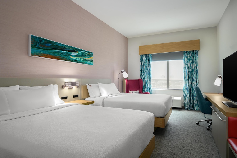 Hilton Garden Inn Millenia near Universal Orlando Resort — Hotel rooms in Orlando, Florida