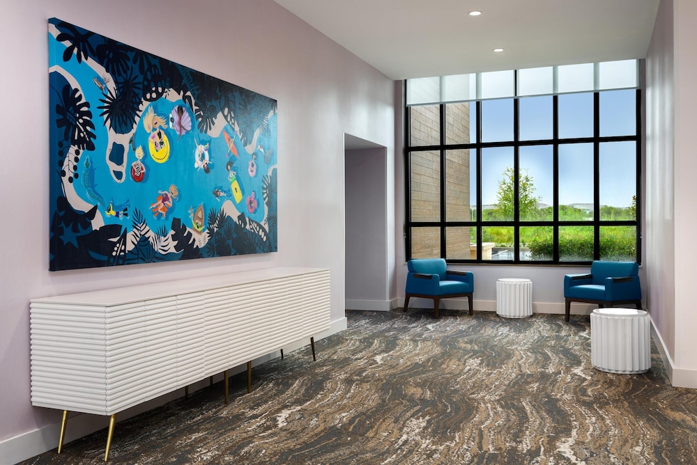 Hilton Garden Inn Millenia near Universal Orlando Resort — Hotel building in Orlando, Florida