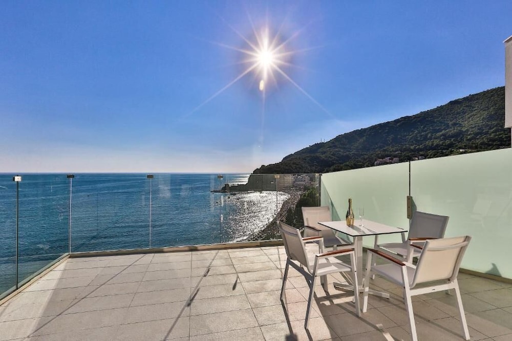 Hotel Rivijera — Beach in Petrovac, Budva Municipality