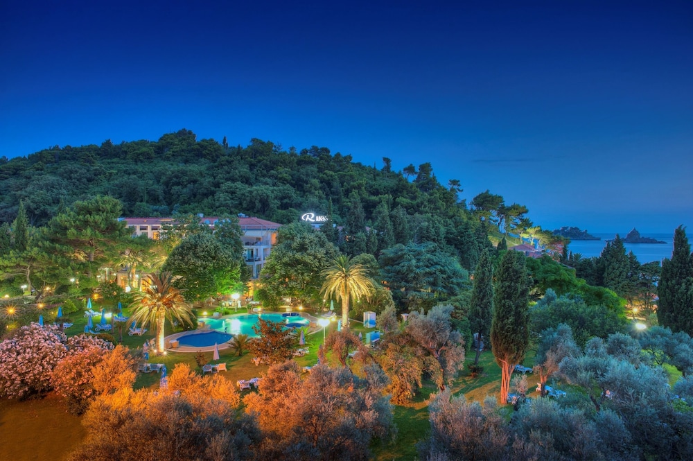Hotel Rivijera — Swimming pool in Petrovac, Budva Municipality