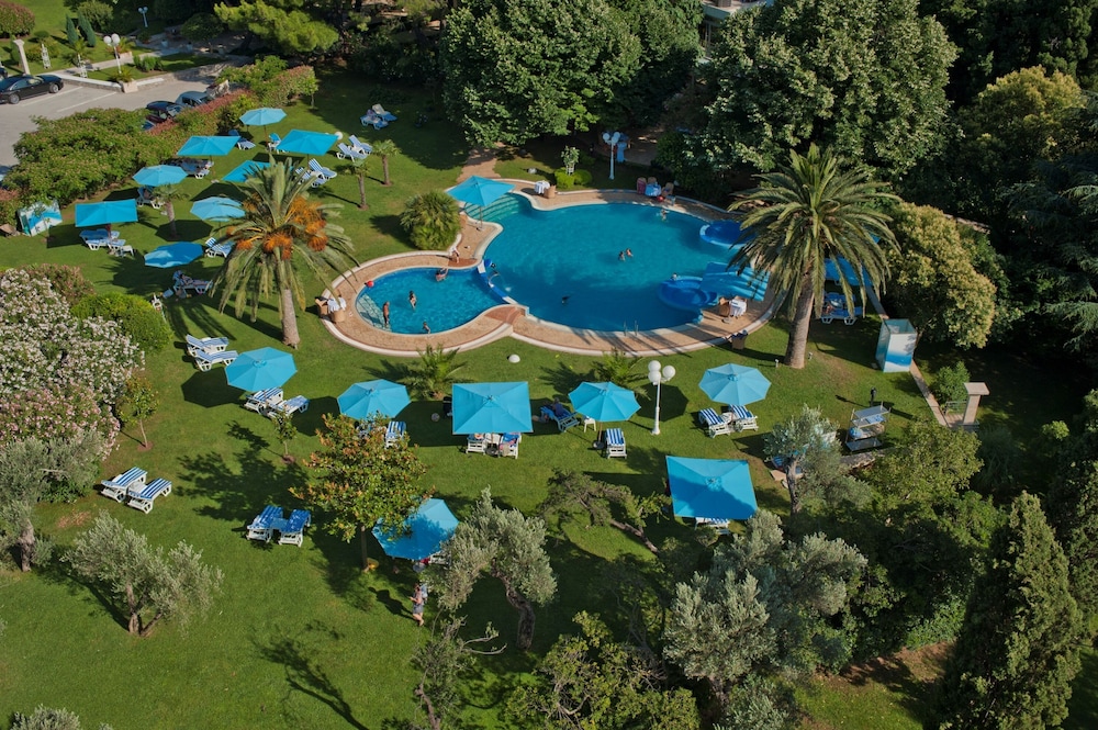 Hotel Rivijera — Swimming pool in Petrovac, Budva Municipality