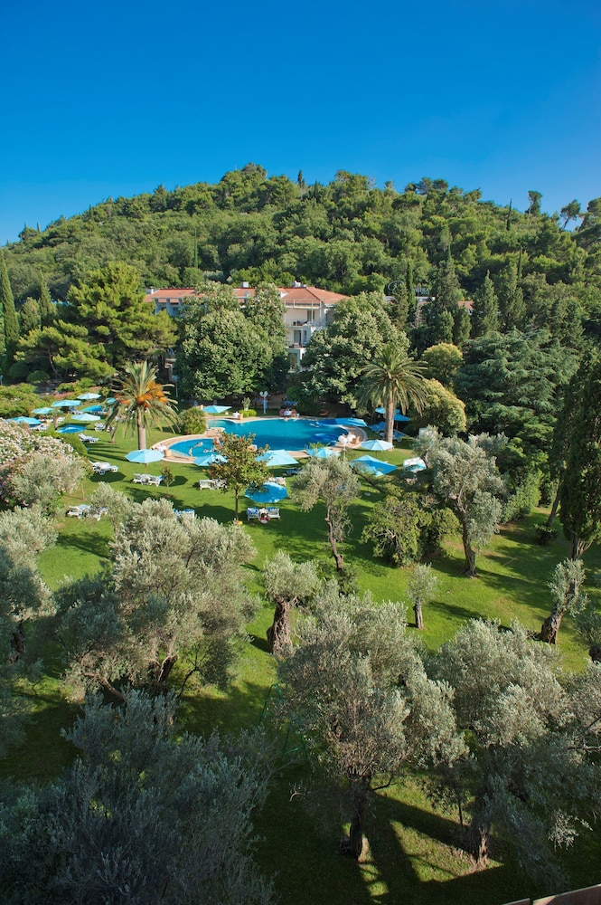 Hotel Rivijera — Swimming pool in Petrovac, Budva Municipality