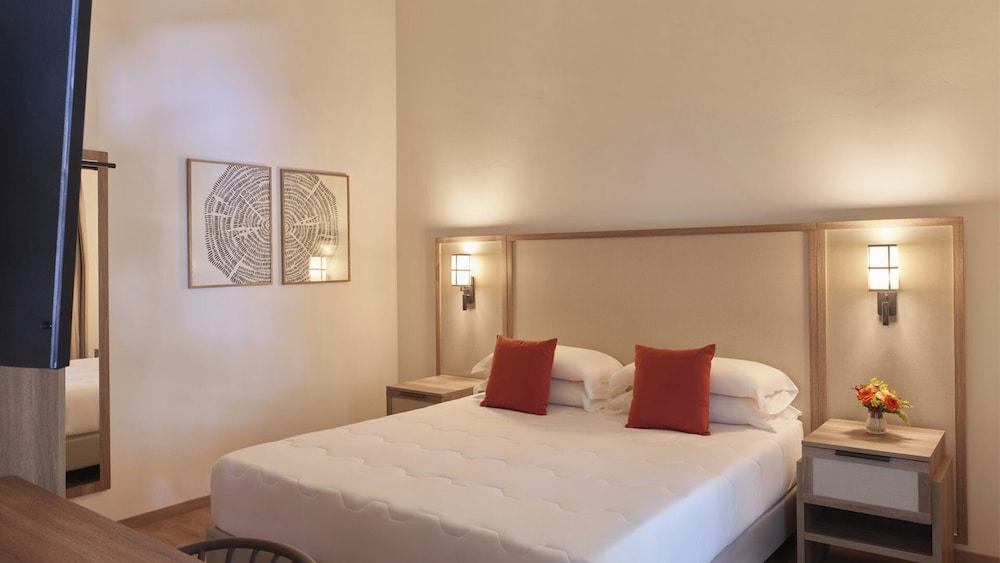 Calaserena Resort — Hotel rooms in Maracalagonis, Sardinia