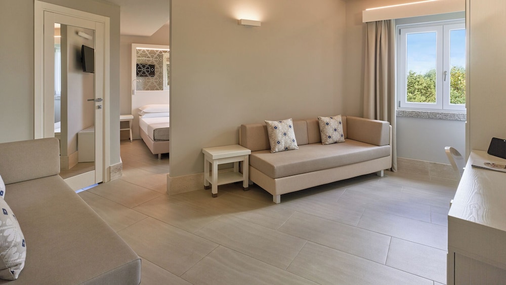 Is Serenas Badesi Resort — Hotel rooms in Badesi, Sardinia