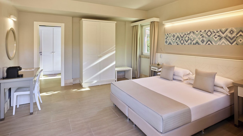 Is Serenas Badesi Resort — Hotel rooms in Badesi, Sardinia