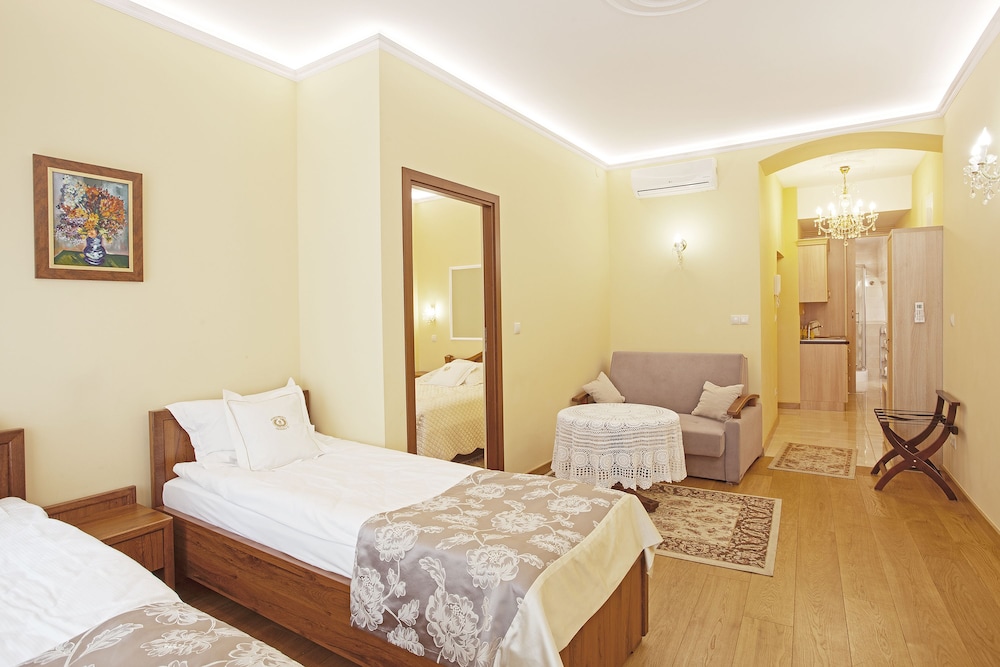 Aparthotel Grodzka 21 — Hotel rooms in Krakow, Lesser Poland