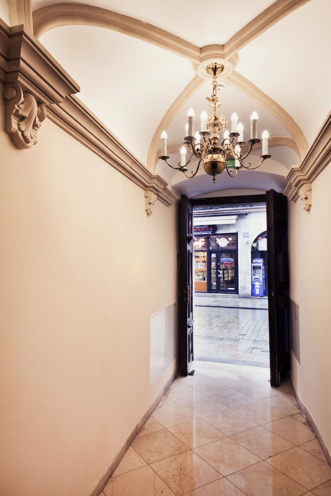 Aparthotel Grodzka 21 — Hotel building in Krakow, Lesser Poland