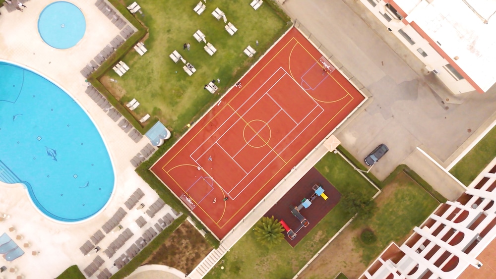 Ukino Palmeiras Village Family Resort - All Inclusive — Sports & recreation in Armação de Pêra, Faro