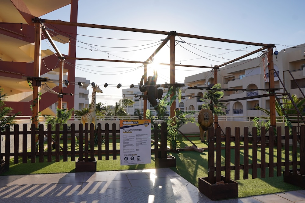 Ukino Palmeiras Village Family Resort - All Inclusive — Attractions in the area in Armação de Pêra, Faro