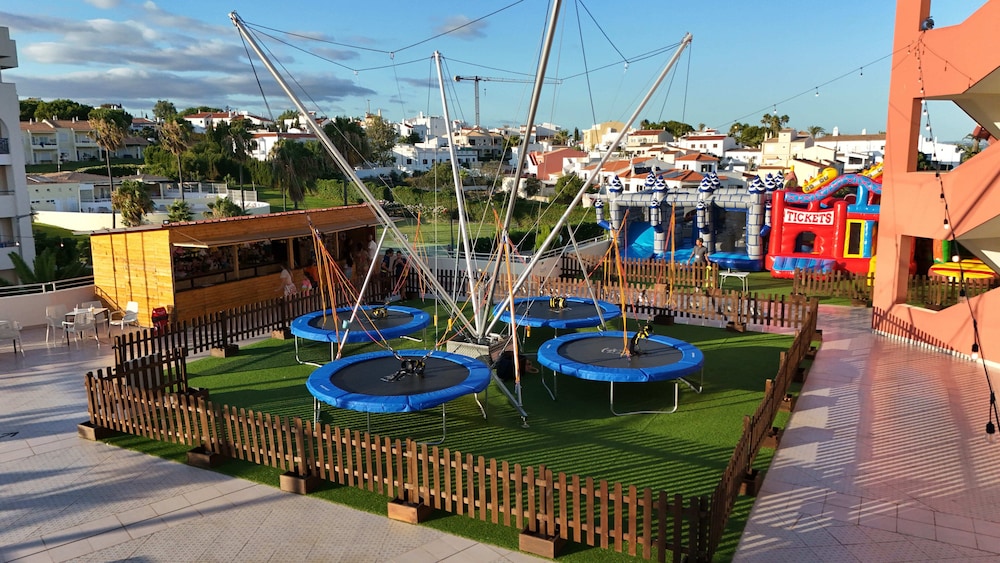 Ukino Palmeiras Village Family Resort - All Inclusive — Attractions for children in Armação de Pêra, Faro