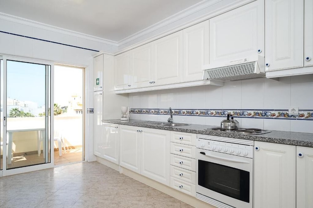 Apartamentos Benvindo by Umbral — Hotel rooms in Albufeira, Faro