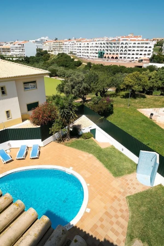Apartamentos Benvindo by Umbral — Main photo in Albufeira, Faro
