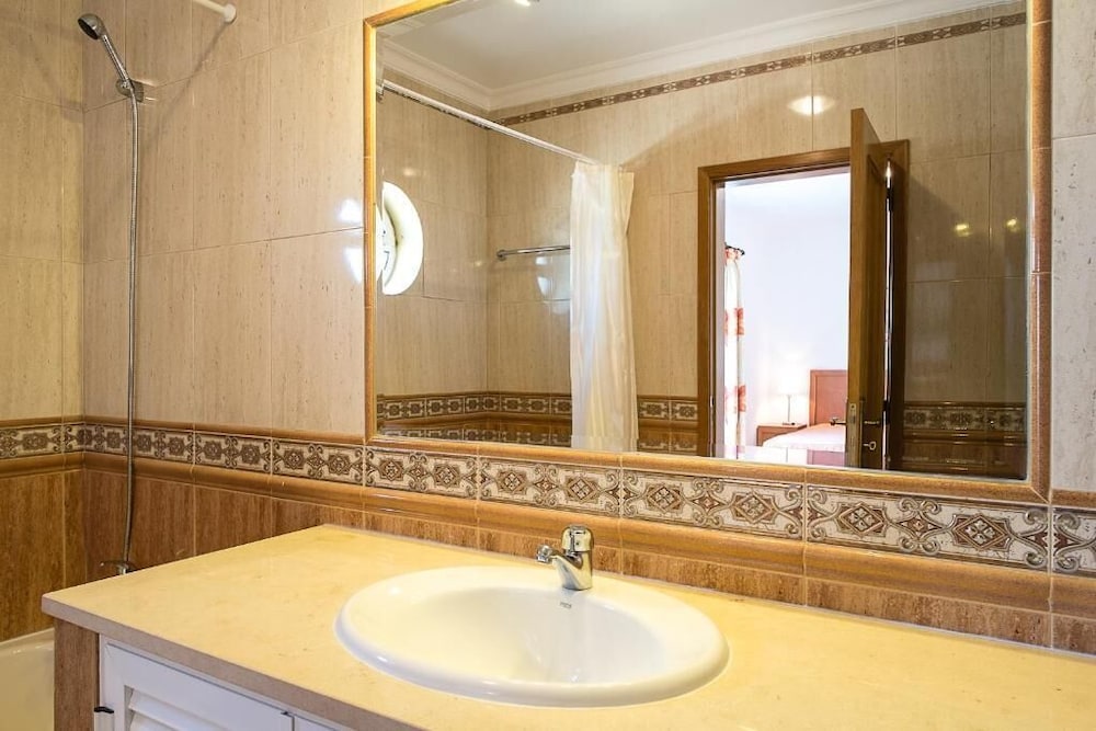 Apartamentos Benvindo by Umbral — Hotel rooms in Albufeira, Faro