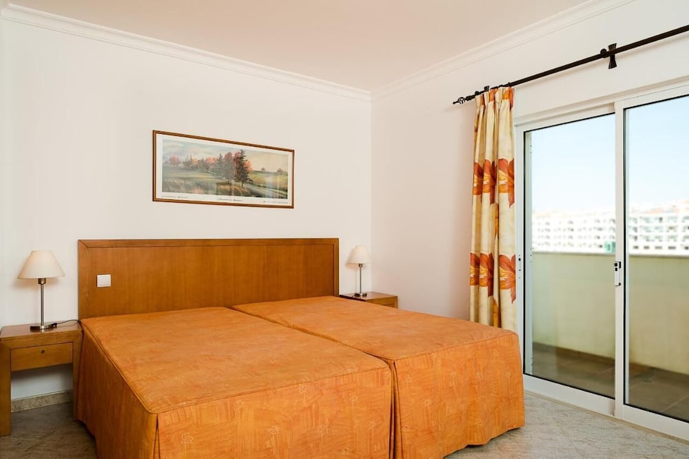 Apartamentos Benvindo by Umbral — Hotel rooms in Albufeira, Faro