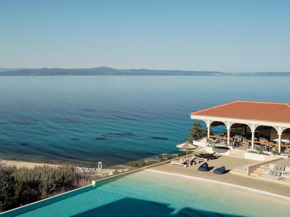 MERAVIA Leonardo Limited Edition - Adult Only — Swimming pool in Afytos, Central Macedonia