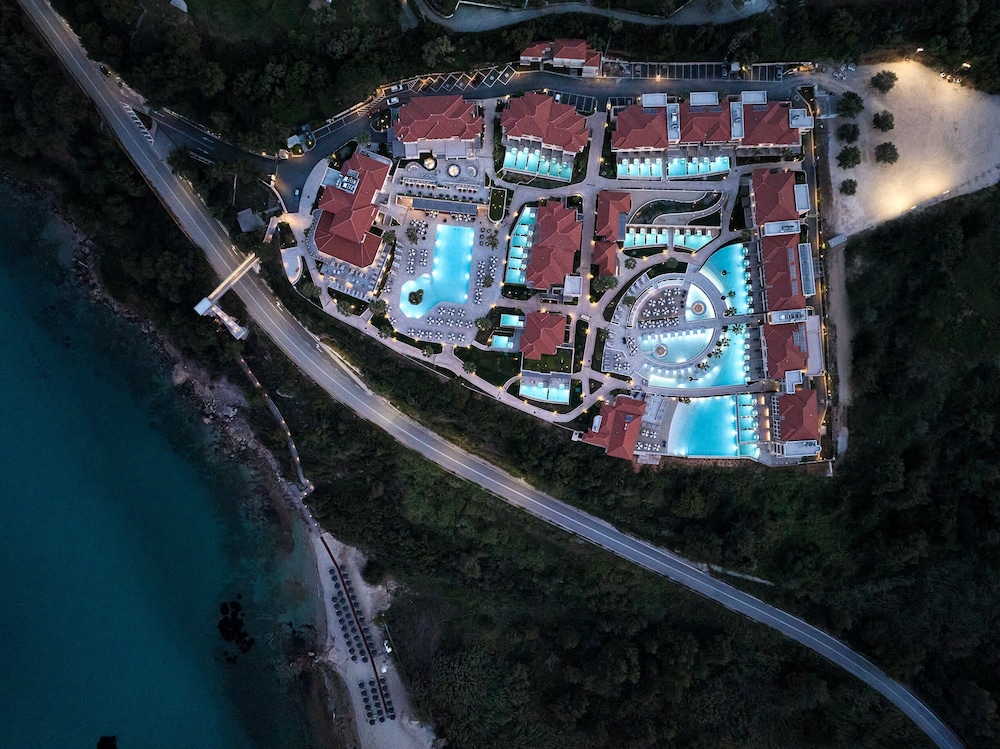 MERAVIA Leonardo Limited Edition - Adult Only — Hotel building in Afytos, Central Macedonia