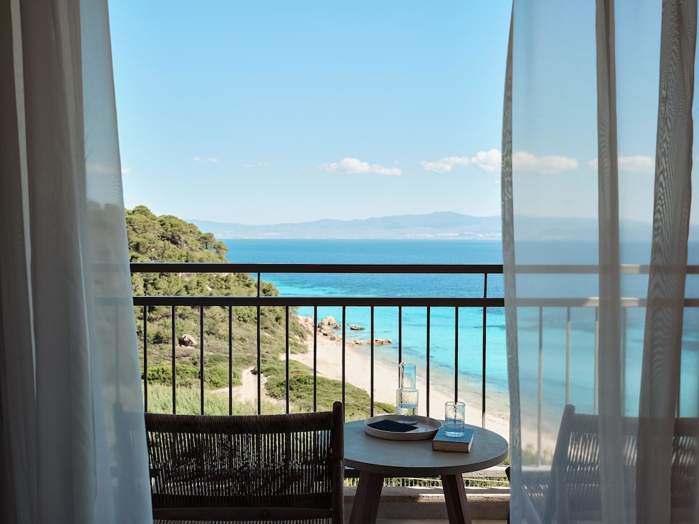 MERAVIA Leonardo Limited Edition - Adult Only — Hotel rooms in Afytos, Central Macedonia