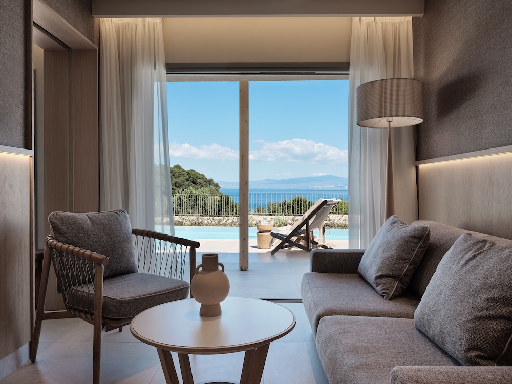 MERAVIA Leonardo Limited Edition - Adult Only — Hotel rooms in Afytos, Central Macedonia