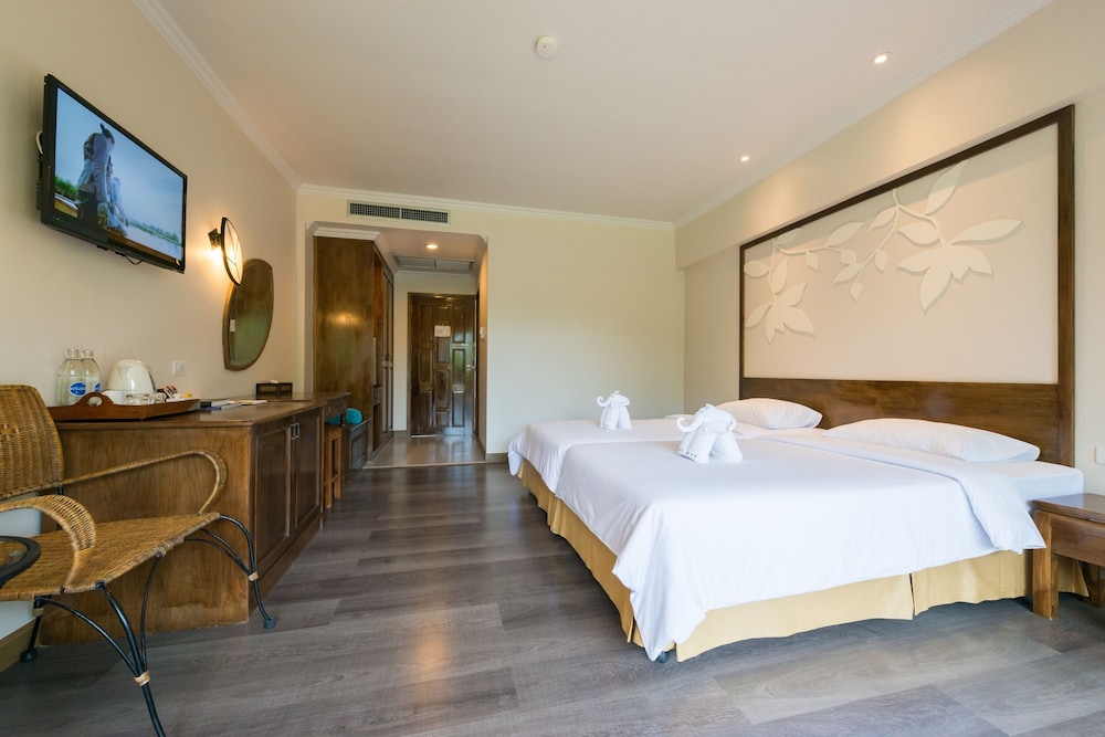 The Leaf On The Sands by Katathani — Hotel rooms in Khao Lak, Phang Nga