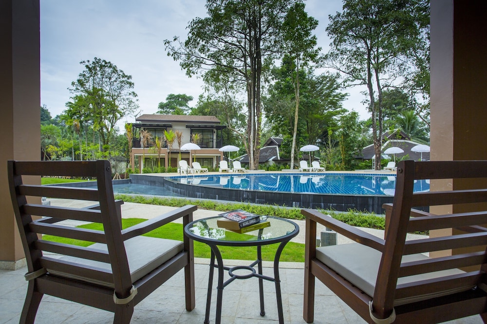 The Leaf On The Sands by Katathani — Swimming pool in Khao Lak, Phang Nga