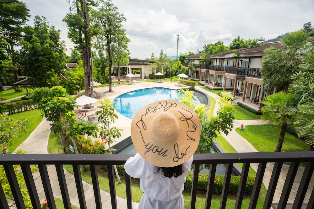 The Leaf On The Sands by Katathani — Swimming pool in Khao Lak, Phang Nga