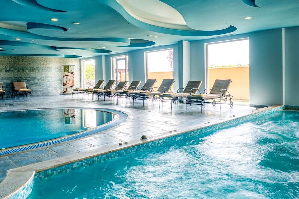 Lindos Breeze Beach Hotel — Swimming pool in Kiotari, South Aegean