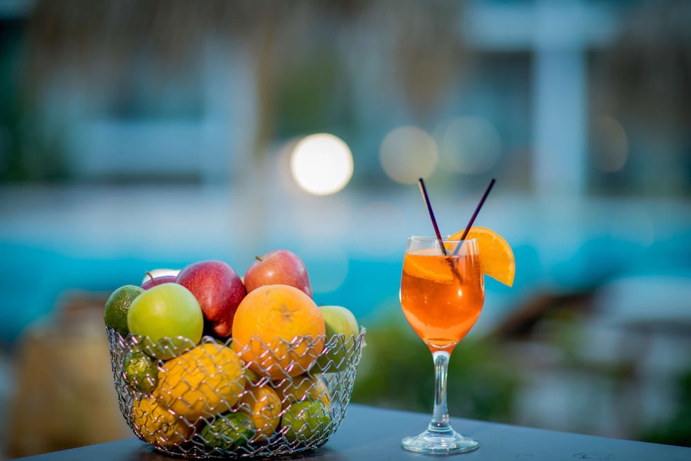Lindos Breeze Beach Hotel — Restaurant & bars in Kiotari, South Aegean