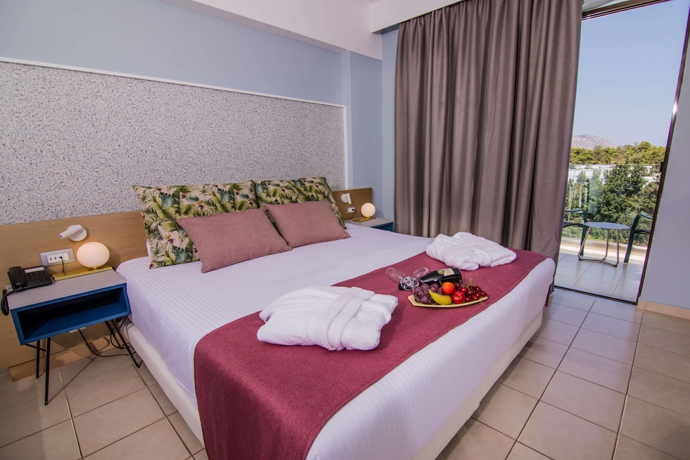 Lindos Breeze Beach Hotel — Hotel rooms in Kiotari, South Aegean