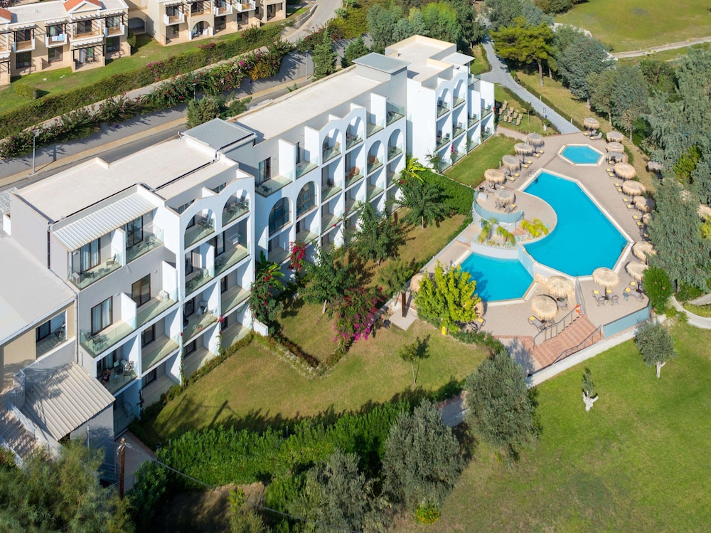 Lindos Breeze Beach Hotel — Hotel building in Kiotari, South Aegean