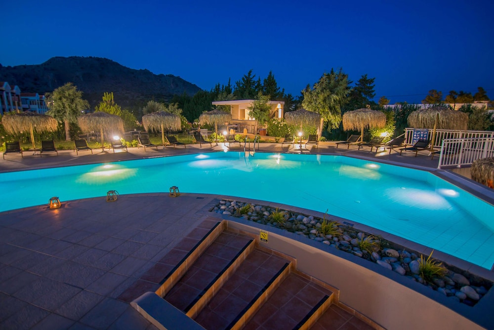 Lindos Breeze Beach Hotel — Swimming pool in Kiotari, South Aegean