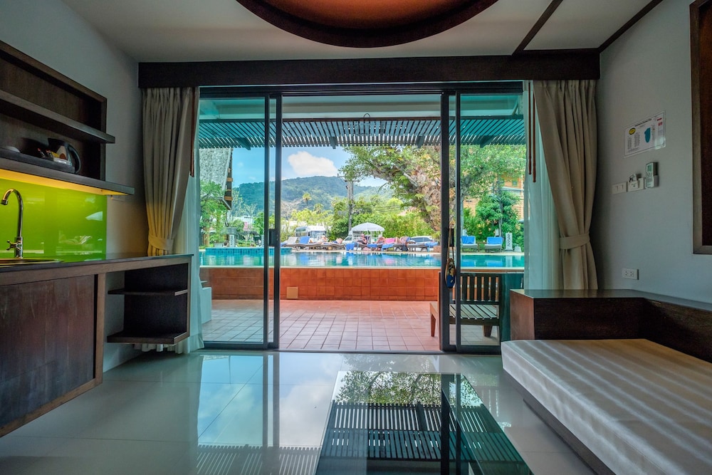 Naina Resort & Spa — Hotel rooms in Patong Beach, Phuket Province