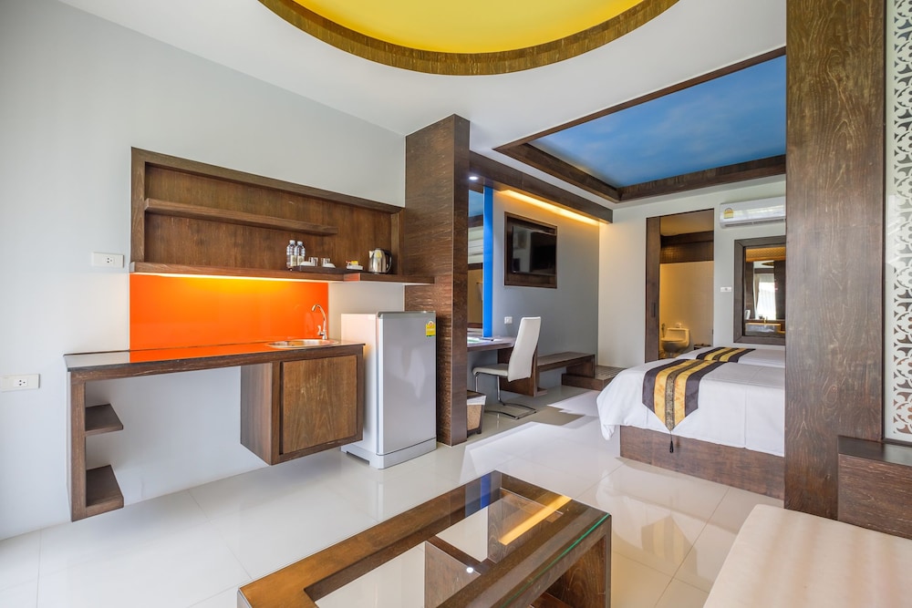 Naina Resort & Spa — Hotel rooms in Patong Beach, Phuket Province