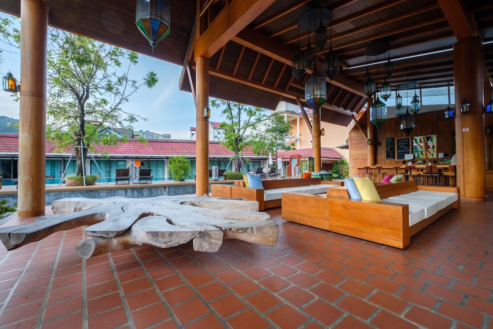 Naina Resort & Spa — Restaurant & bars in Patong Beach, Phuket Province