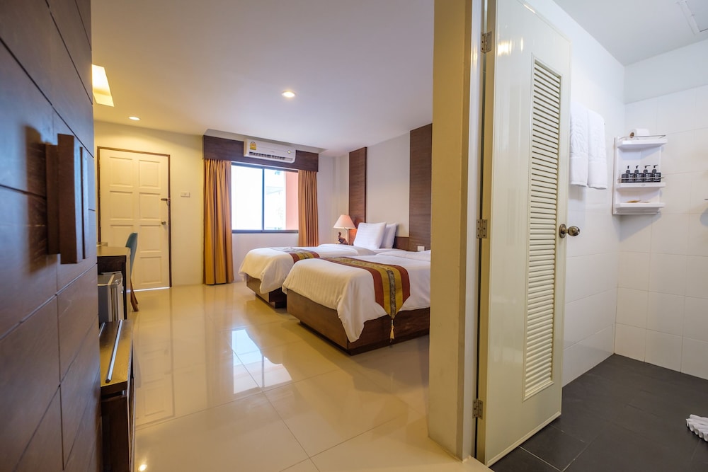 Naina Resort & Spa — Hotel rooms in Patong Beach, Phuket Province