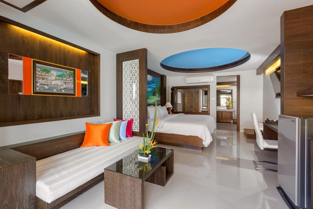 Naina Resort & Spa — Hotel rooms in Patong Beach, Phuket Province