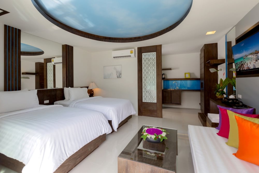 Naina Resort & Spa — Hotel rooms in Patong Beach, Phuket Province